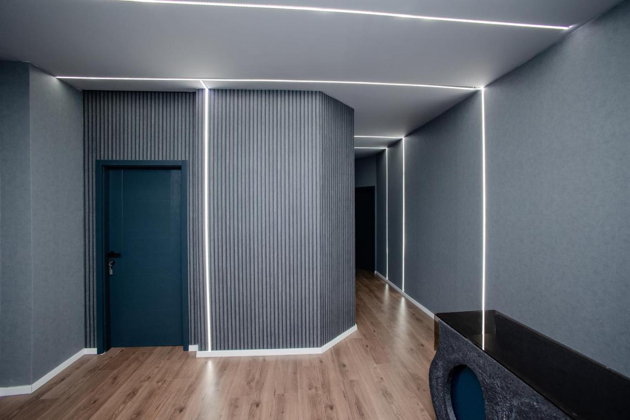 Griffon Bar Food Apartments Struga Exterior foto